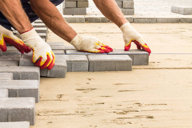 Best Local Driveway Pavers  in Bloomgton, IN